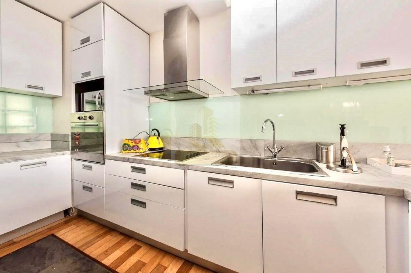 Venta con Renta - Exclusivo Triplex 3 ambientes en Edificio Forum Puerto Madero, frente al rio.