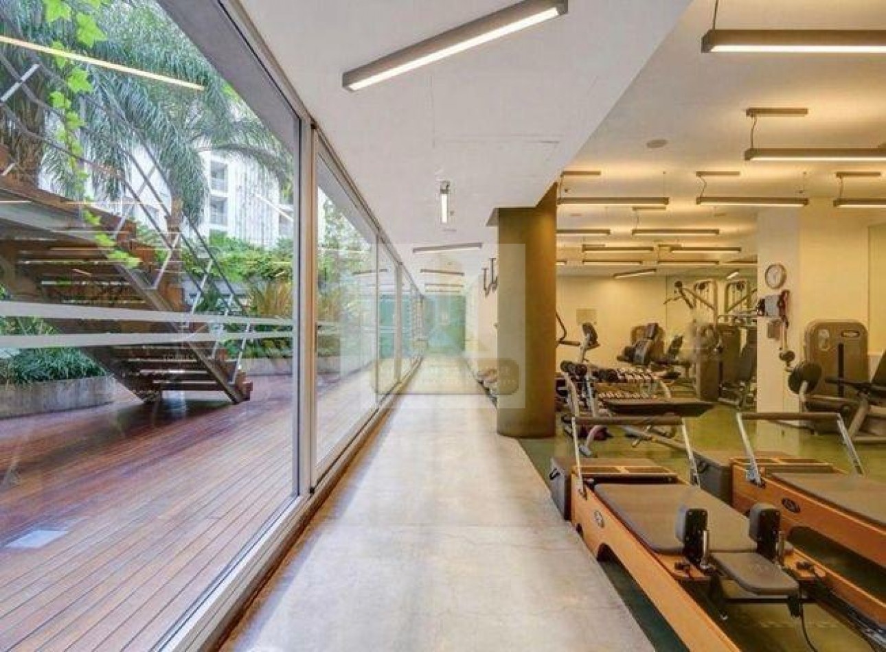 Venta con Renta - Exclusivo Triplex 3 ambientes en Edificio Forum Puerto Madero, frente al rio.