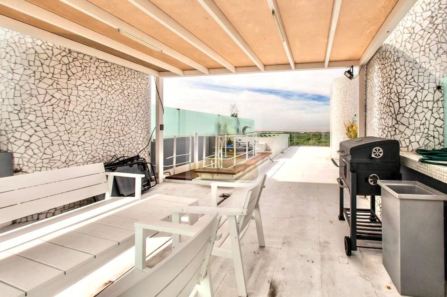 Venta con Renta - Exclusivo Triplex 3 ambientes en Edificio Forum Puerto Madero, frente al rio.