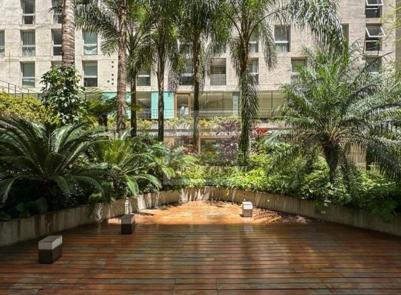 Venta con Renta - Exclusivo Triplex 3 ambientes en Edificio Forum Puerto Madero, frente al rio.