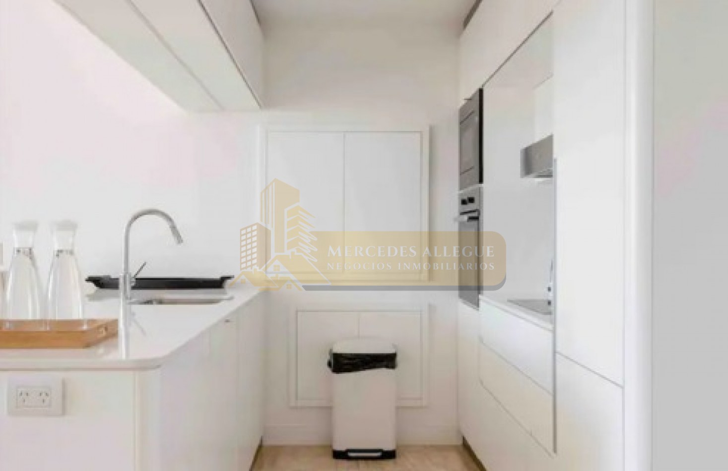 Venta 2 ambientes Edificio OCEANA Pto. MADERO