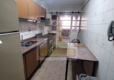 VENTA 2 Ambientes con cochera fija patio y terraza propia. BARRACAS